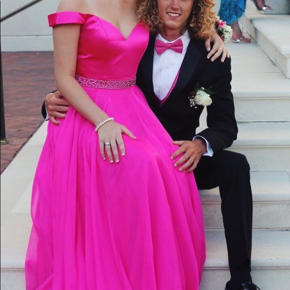 Sherri Hill prom gown!!! shoot me an offer :)))